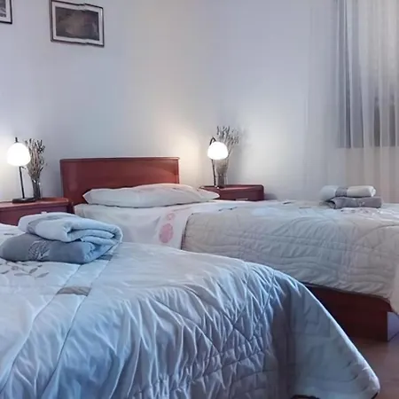 Ruhiges In Ferienhaus *