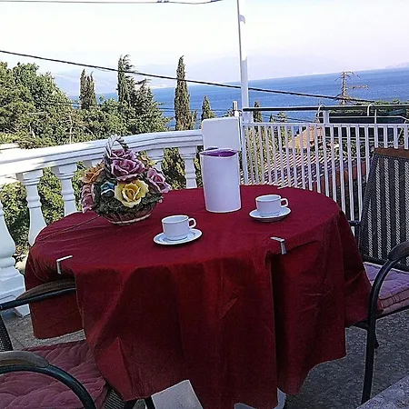 Ruhiges In Ferienhaus Novi Vinodolski