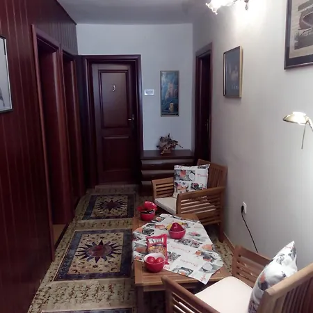 Ferienhaus Ruhiges In Novi Vinodolski